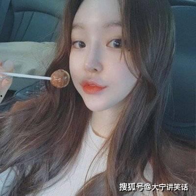 网红吃瓜搞笑头像女生,趣味横生的网络表情盛宴